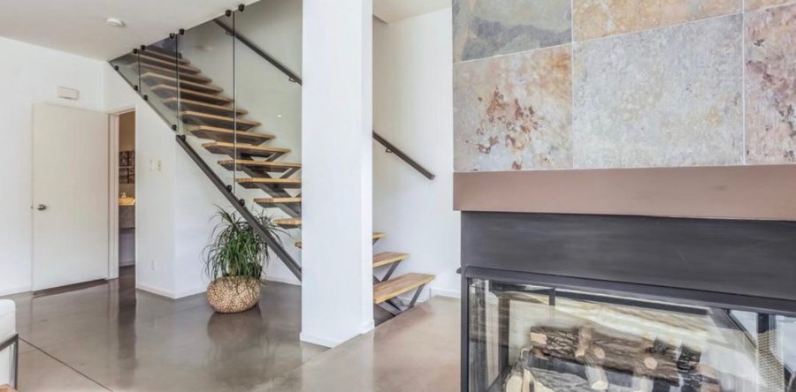 Joshua Stilt House – Polishing